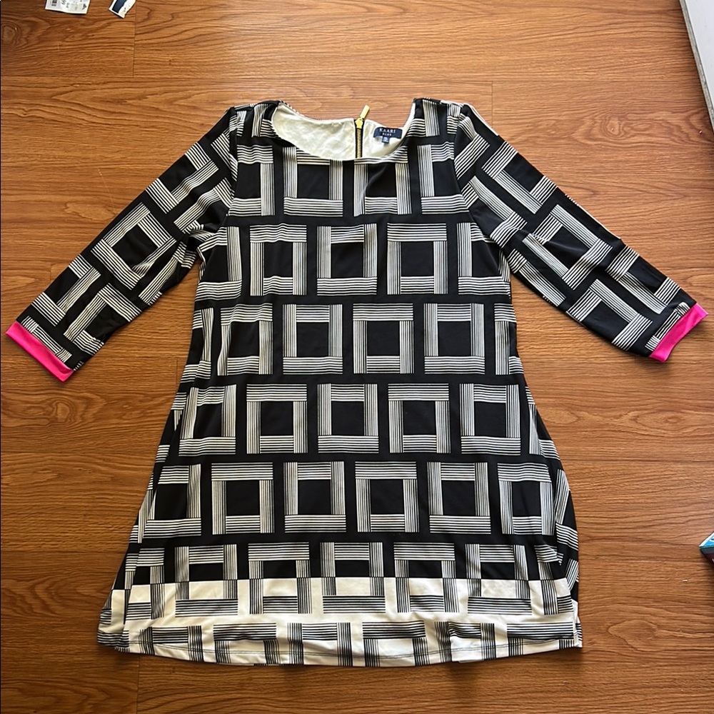 Kaari Blue Black and White Geometric Dress